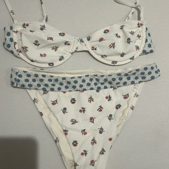 Rhythm Bikini Set - Picture 4 of 7